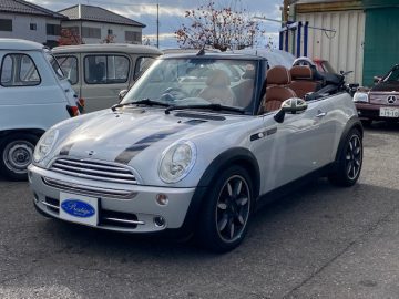 BMW　MINIクーパー　コンバーチブル　サイドウォーク
